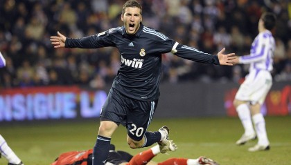 华体会_高歌猛进！掘金三连胜强势崛起，西部排名跃升第二反超马刺