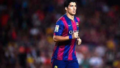 华体会网站-枪手主场发威2-0压制红魔，乔弗海因策战术体系闪耀英超赛场