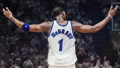 华体会：东契奇争议判罚情绪失控，快船比赛暂停引爆赛场风波