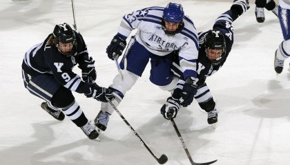 华体会网站-西甲联赛前瞻，塞维利亚对阵皇家奥维耶多，伤病困扰劲旅主场求稳，保级队伍客场搏生机