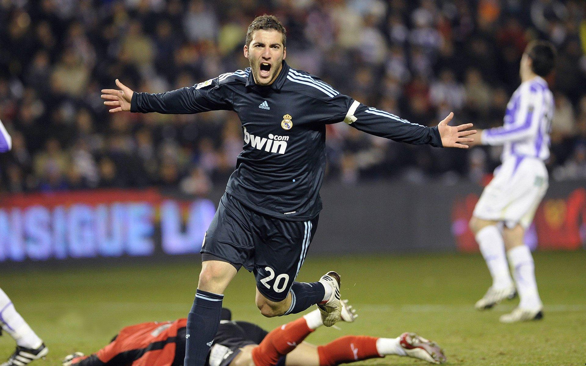 格纳布里外围冷射造杀机，施瓦贝神扑化险为夷锁定平局