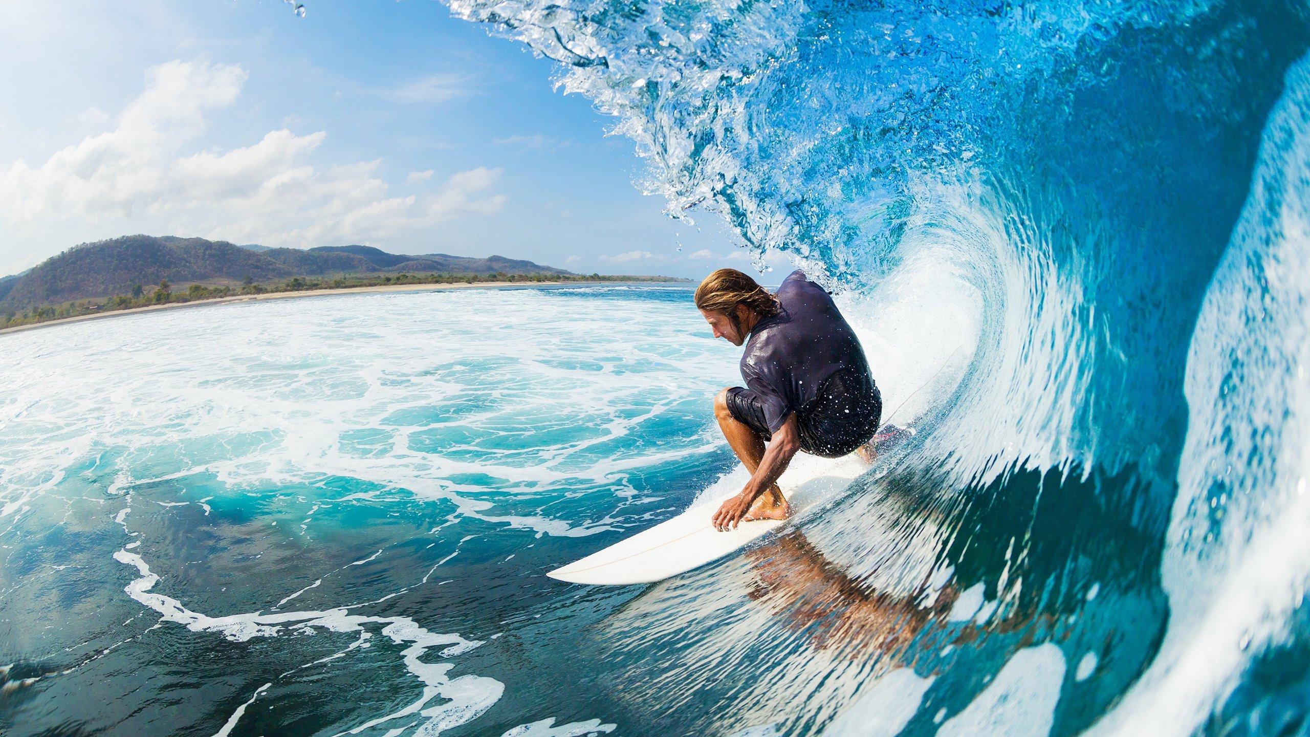 天王驾临墨尔本！周杰伦现场助阵张之臻澳网男单首轮对决