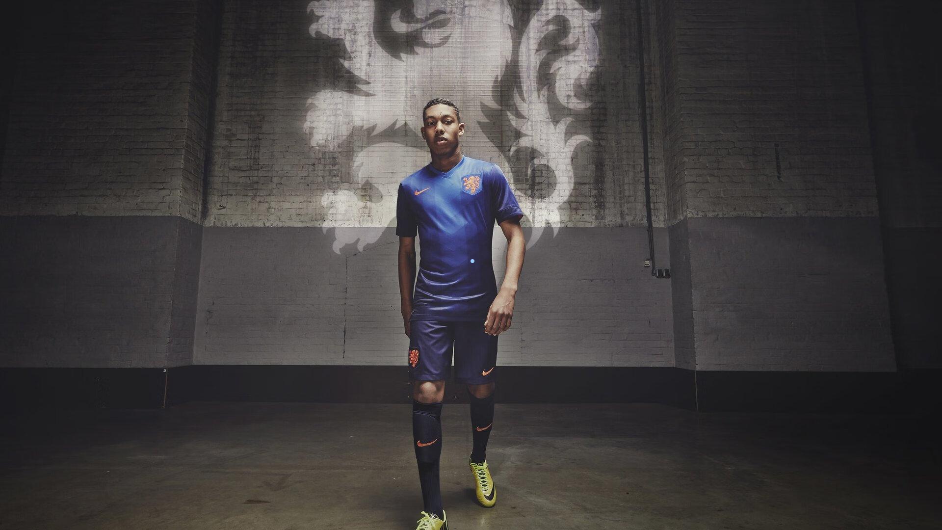 瓦塞尔隔扣震撼全场！12月17日NBA五佳球精彩全回顾